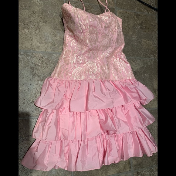 Vintage pink Taffeta and lace dress - Picture 7 of 8